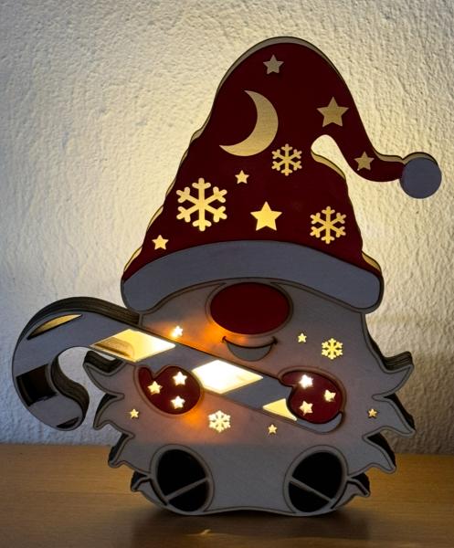 Weihnachtswichtel aus Holz